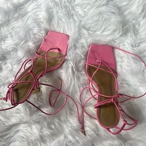 Pink heels - size 9 - Fashion Nova